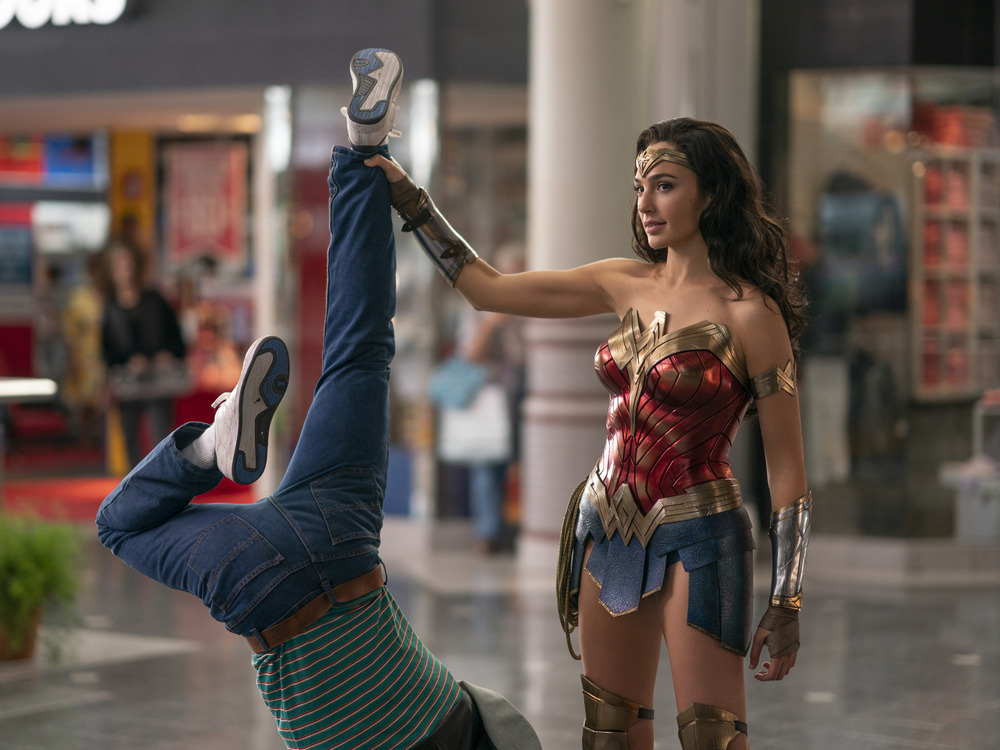 Wonder Woman (Gal Gadot) hat mit einem Schurken leichtes Spiel
