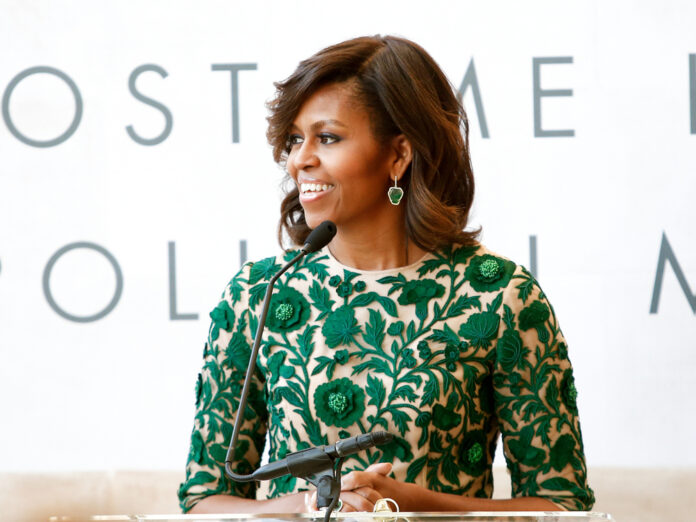 Michelle Obama freut sich über den Erfolg von Amanda Gorman.