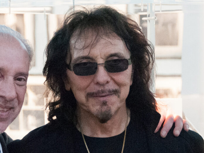 Black-Sabbath-Gitarrist Tony Iommi kämpft seit Jahren gegen Lymphdrüsenkrebs.