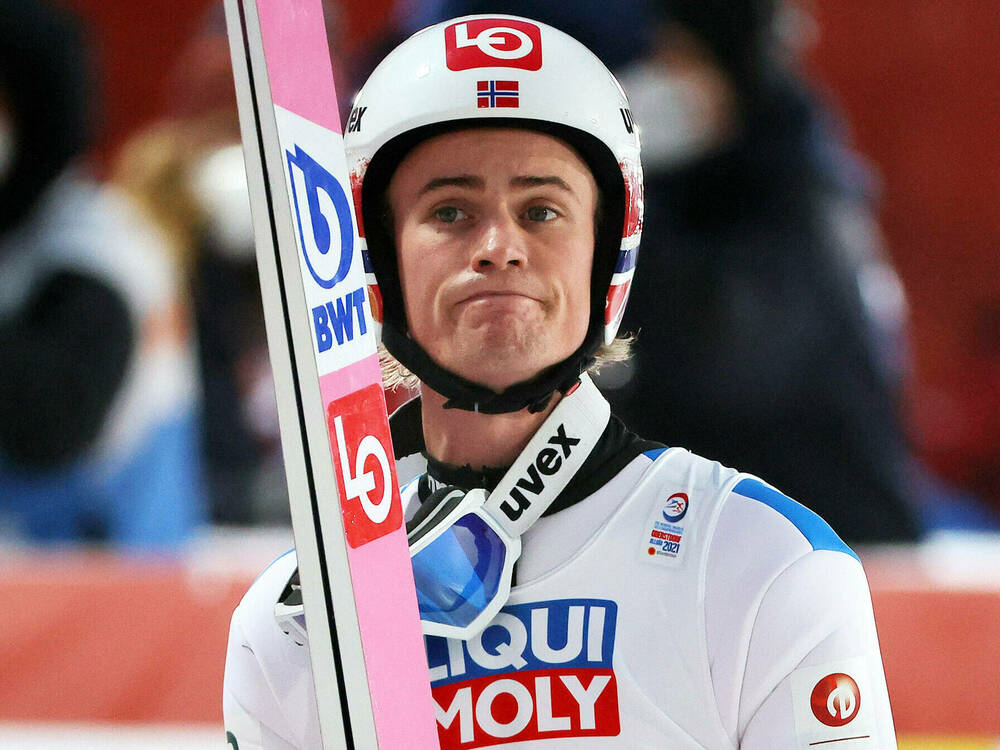Daniel-André Tande hat einen schweren Sturz auf der Skiflugschanze überlebt.