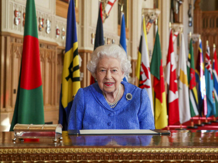 Queen Elizabeth II. hat sich zum Interview von Harry und Meghan geäußert