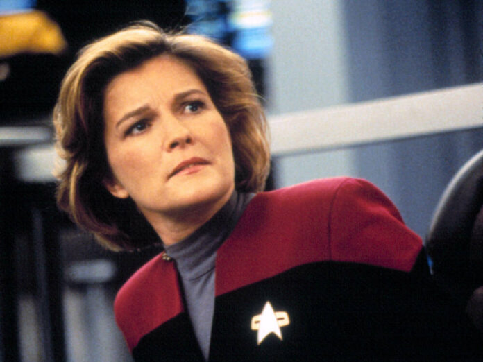 Kate Mulgrew als Captain Janeway