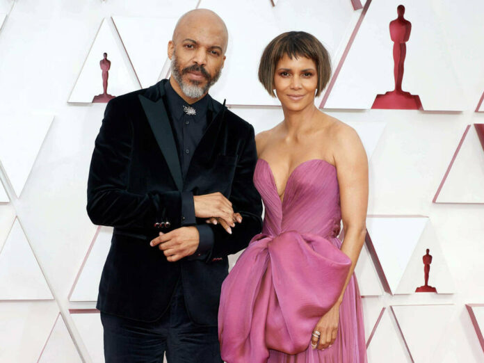 Halle Berry und ihr Partner Van Hunt bei den Academy Awards