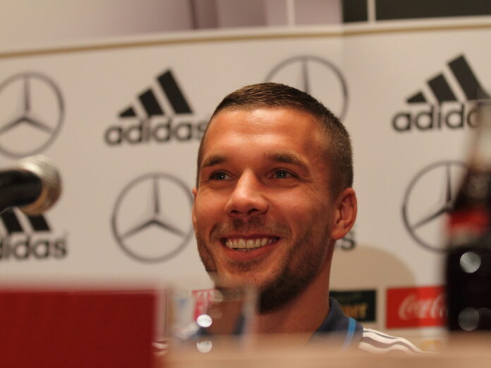Lukas Podolski kickt derzeit für den Verein Antalyaspor in der Türkei.