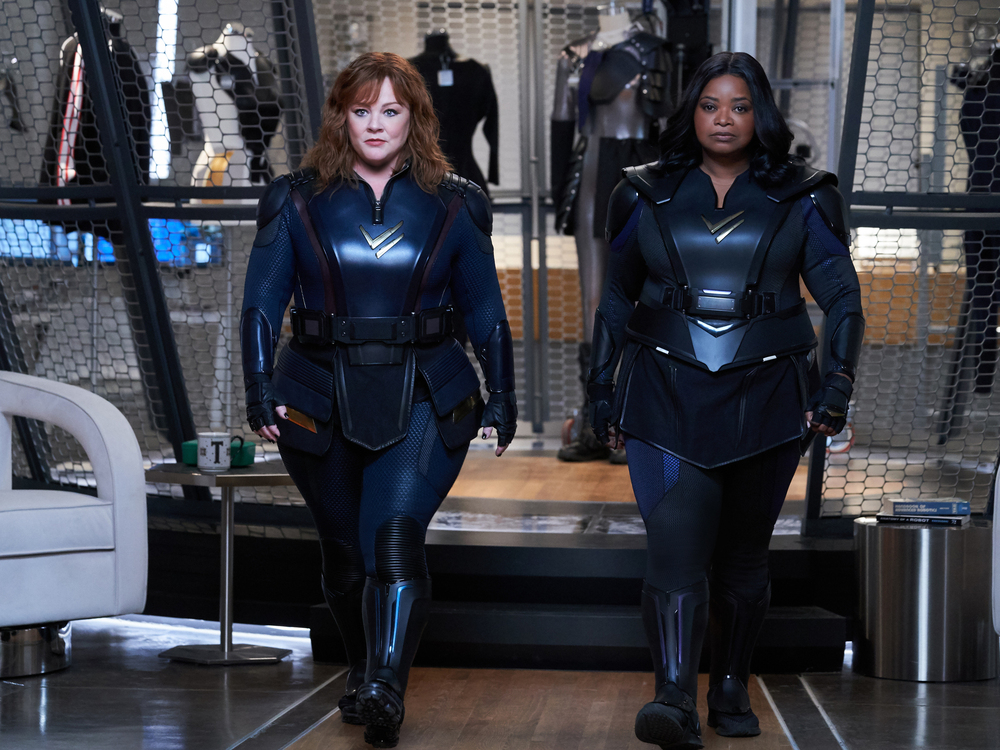 Melissa McCarthy (l.) und Octavia Spencer mimen in "Thunder Force" ein ungleiches Superheldinnen-Duo.