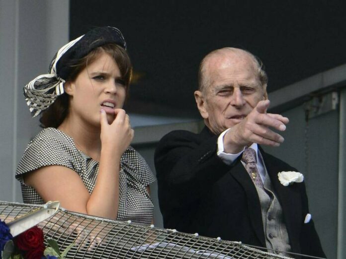 Prinzessin Eugenie und Prinz Philip im Jahr 2012.