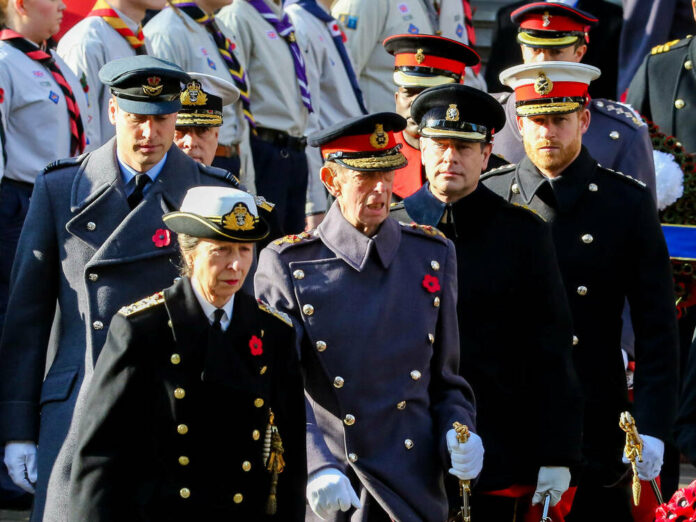 Auch aus Rücksicht auf Prinz Harry soll bei Prinz Philips Beerdigung auf Uniformen verzichtet werden.