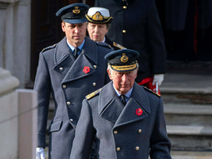 Noch steht Prinz William (l.) in der britischen Thronfolge hinter seinem Vater Prinz Charles.