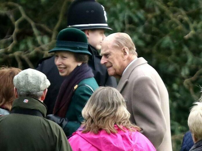 Prinzessin Anne und Prinz Philip im Dezember 2017 in Sandringham.