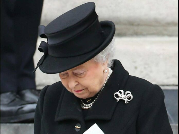 Queen Elizabeth II. steht ein schwerer Abschied bevor