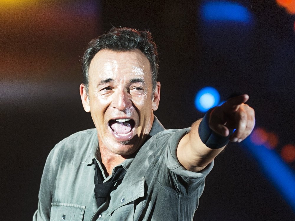 Bruce Springsteen gibt wieder seine beliebten "Springsteen on Broadway"-Konzerte.