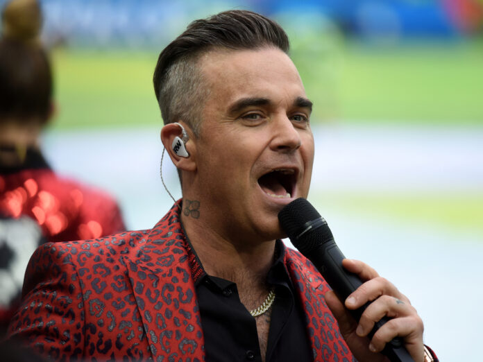 Diese Frisur gehört für Robbie Williams der Vergangenheit an.