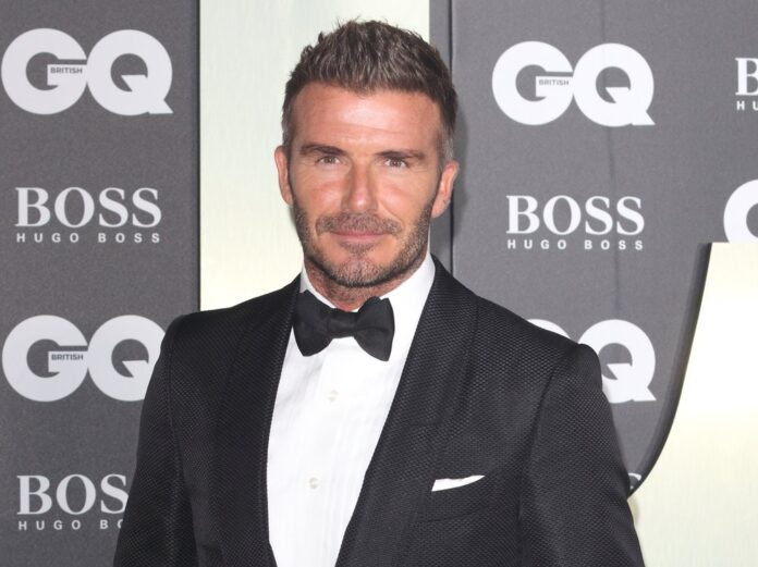 Dieser Look ist passé: David Beckham trägt die Haare nun platinblond.