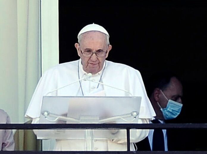 Papst Franziskus auf dem Balkon des Gemelli-Hospitals in Rom.