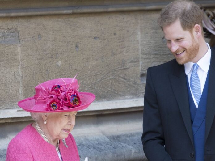 Feiert Prinz Harry 2022 mit der Queen ihr Thronjubiläum?