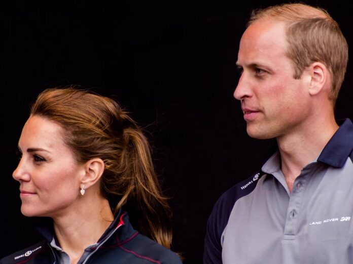 Prinz William und seine Ehefrau Herzogin Kate haben sich in einem Tweet zu den Überschwemmungen geäußert.