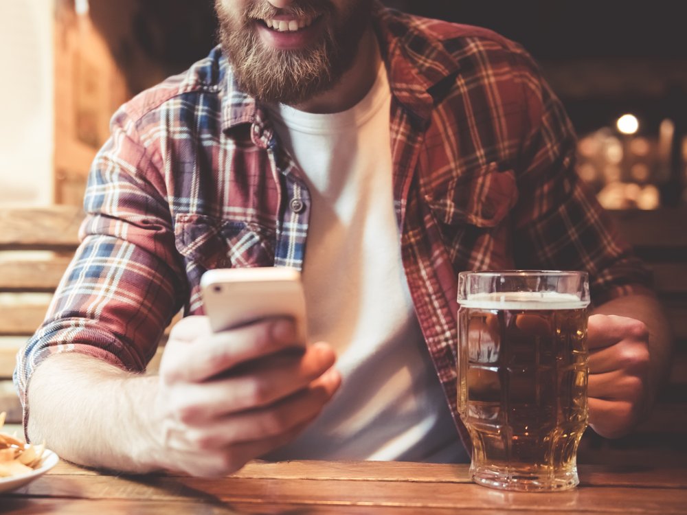 Mit Apps wie "Beer Tasting" können sich Biertrinker detailreich über ihr Getränk informieren.