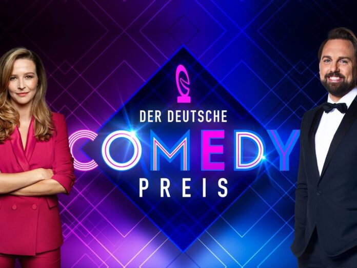 Katrin Bauerfeind und Steven Gätjen moderieren den Deutschen Comedypreis.