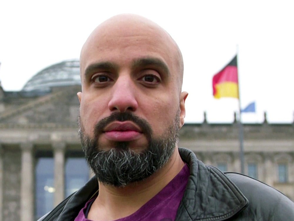In zwei Folgen will Comedian Abdelkarim bei "Endlich Klartext" Politiker vor der Bundestagswahl mit realen Problemen konfrontieren.