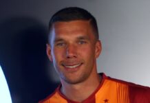 Lukas Podolski hat eine Covid-19-Erkrankung hinter sich.