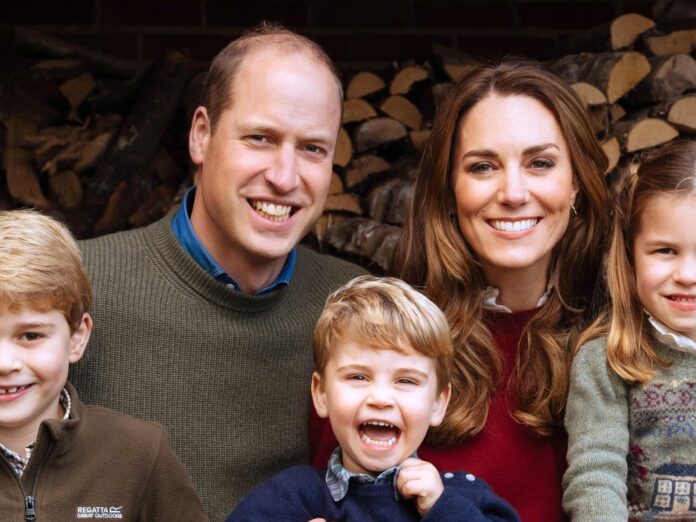 Die Cambridges: Prinz William und Herzogin Kate mit den Kindern George (l.)