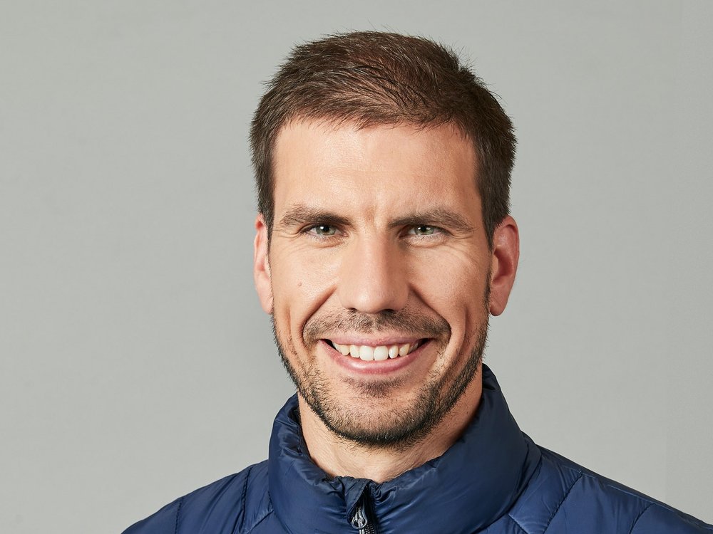 Biathlon-TV-Experte Arnd Peiffer freut sich