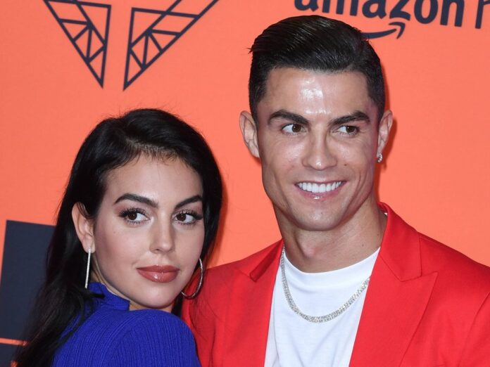 Cristiano Ronaldo ist seit 2016 mit dem Model Georgina Rodríguez zusammen.