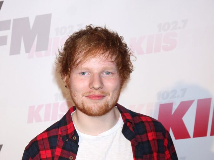 Ed Sheeran hat sich mit dem Coronavirus infiziert.