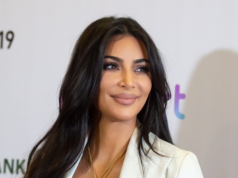 Kim Kardashian nahm sich bei "Saturday Night Life" selbst auf die Schippe.
