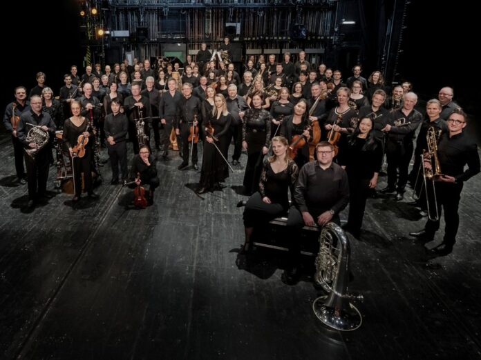 Das Beethoven Orchester Bonn spielt die vollendete 10. Sinfonie unter der Leitung von Dirk Kaftan.
