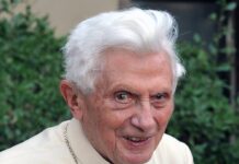 Wünscht sich in einem Schreiben ein baldiges Jenseits: Der emeritierte Papst Benedikt XVI.