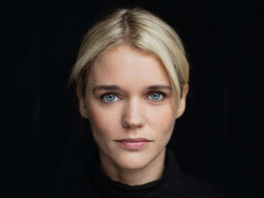 Sarah Koch veröffentlicht am 29. Oktober ihr Debütalbum "Bittersüßes Finsterlicht".