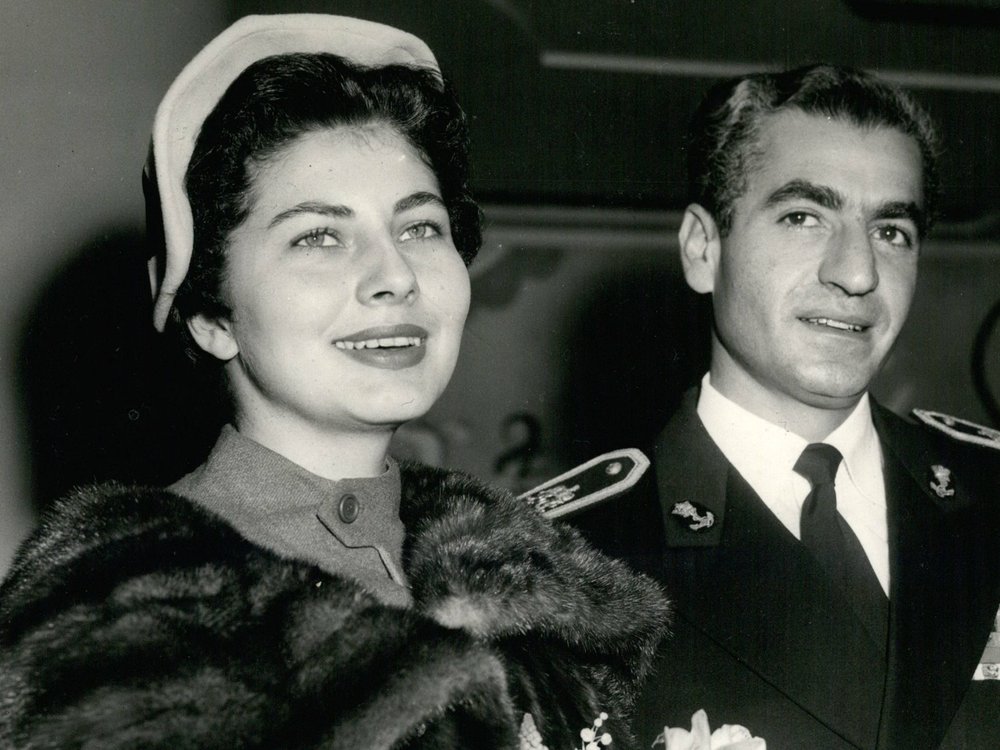 Das ehemalige persische Kaiserpaar: Schah Reza Pahlavi und Kaiserin Soraya.
