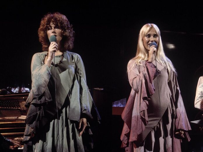 Anni-Frid Lyngstad (l.) und Agnetha Fältskog von ABBA machen endlich wieder gemeinsam Musik.