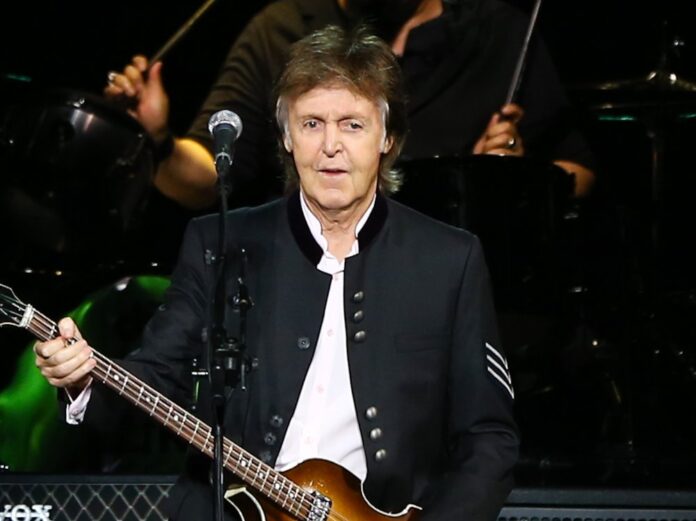 Paul McCartney stand in engem Kontakt mit Peter Jackson.