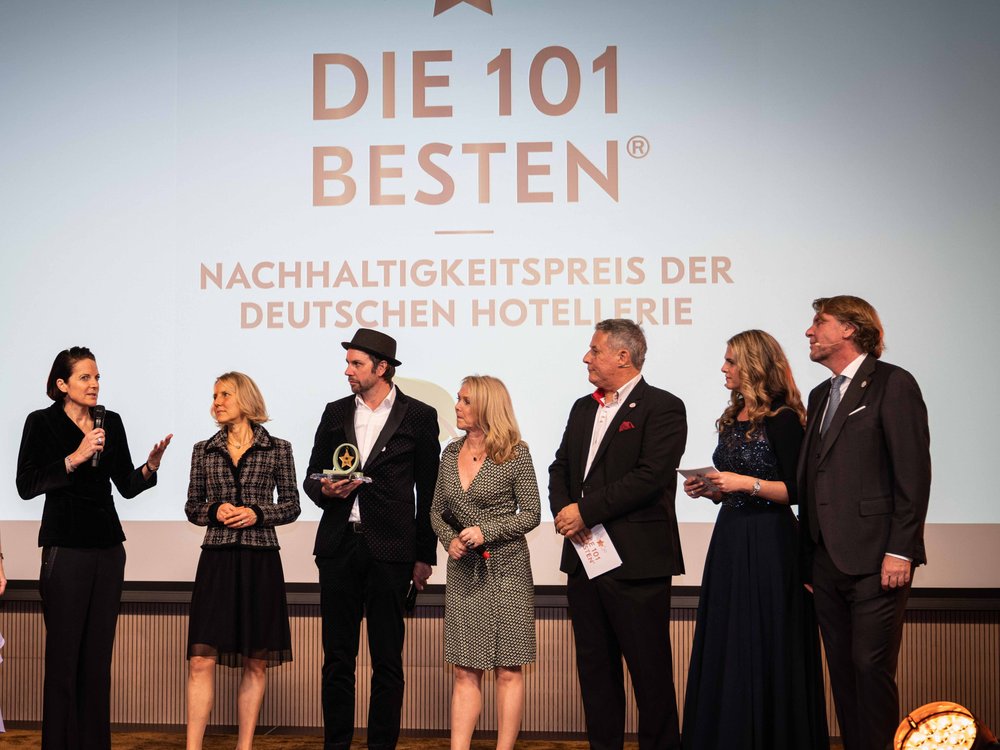 Der "Die 101 Besten - Nachhaltigkeitspreis der deutschen Hotellerie" wurde dieses Jahr zum ersten Mal als Sonderpreis verliehen.