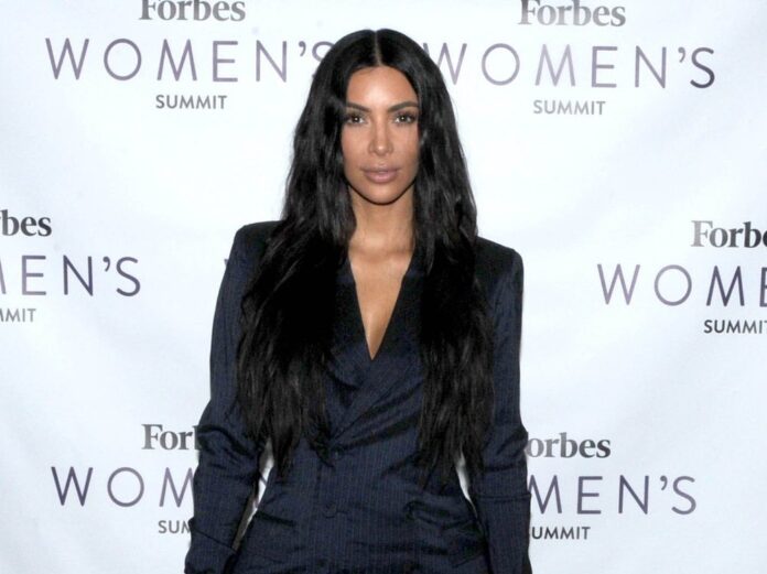 Kim Kardashian zeigt sich mit ihrer Tochter North auf TikTok.