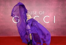 Lady Gaga setzte auf dem roten Teppich in London auf grelles Lila.