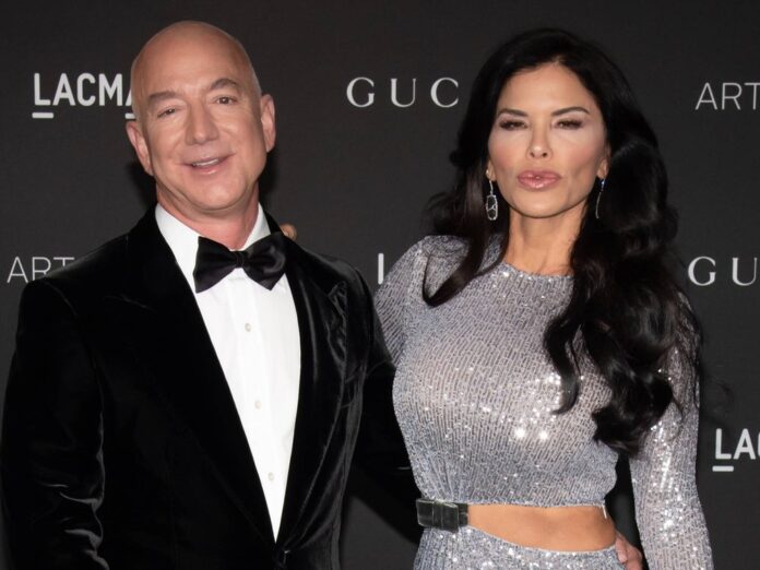 Amazon-Milliardär Jeff Bezos und Moderatorin Lauren Sánchez besuchten zusammen die LACMA Art+Film Gala in Los Angeles.