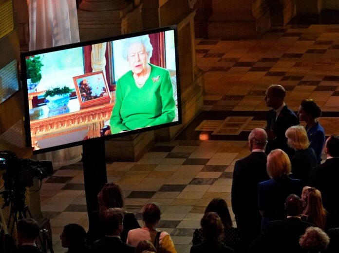 Queen Elizabeth II. wird nicht wie geplant an einem Gedenkgottesdienst teilnehmen können. Zuletzt nahm sie Termine ausschließlich digital wahr.