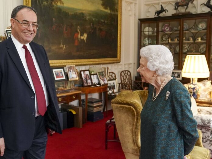 Queen Elizabeth II. hat den Leiter der britischen Zentralband empfangen.
