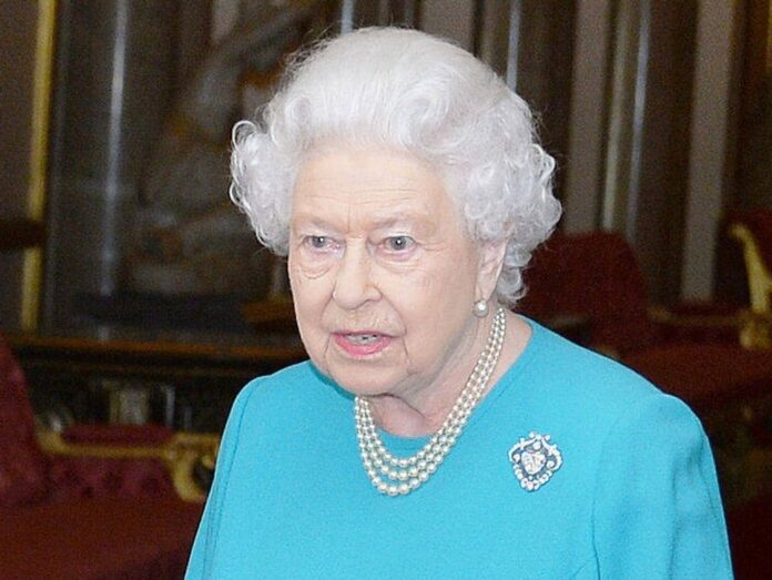 Queen Elizabeth II. blickt einem sehr reduzierten Weihnachtsprogramm entgegen.