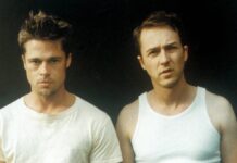 Brad Pitt (l.) und Edward Norton wundern sich über neues "Fight Club"-Ende.