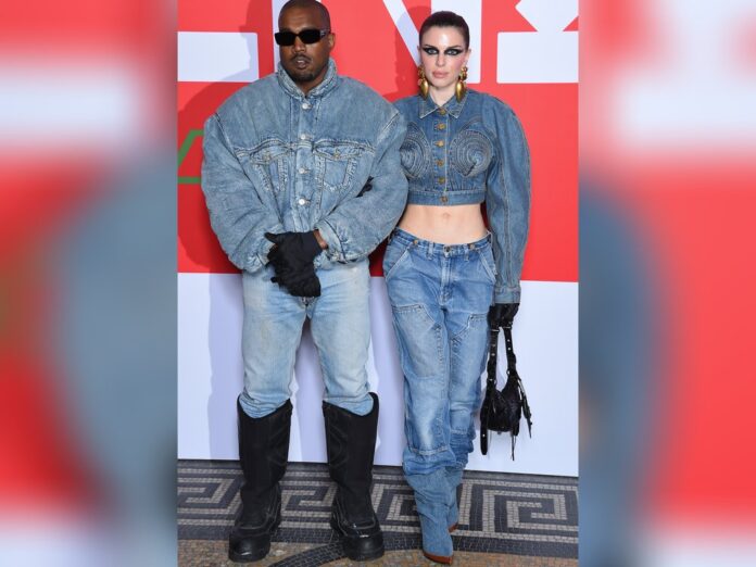 Fashion Week in Paris: Das heutige Ex-Paar Kanye West und Julia Fox kam im Partner-Look.