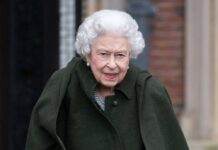Queen Elizabeth möchte ihre Kunstsammlung derzeit nicht in Moskau sehen.