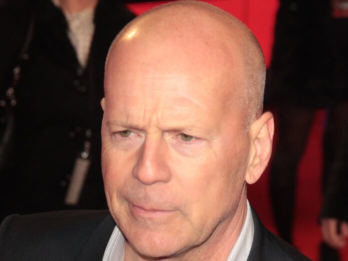 Hollywood-Star Bruce Willis hat wegen einer Erkrankung seine Filmkarriere beendet.