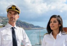 Dr. Jessica Delgado (Collien Ulmen-Fernandes) und Kapitän Max Parger (Florian Silbereisen) auf dem "Traumschiff".