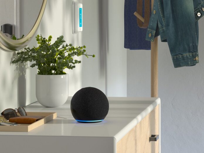 Die Sprachassistentin Alexa ist unter anderem in den Echo-Lautsprechern von Amazon Zuhause.