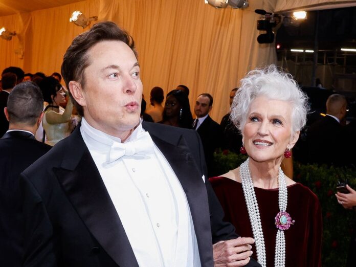Mutter und Sohn bei der Met Gala in New York: Maye und Elon Musk.