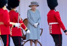 Queen Elizabeth II. beim "Trooping the Colour"-Salut im vergangenen Jahr.